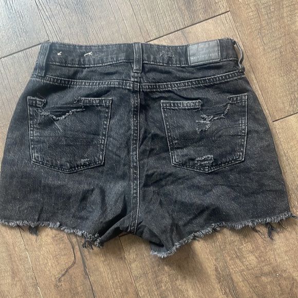 American Eagle Distressed shorts - Picture 2 of 2